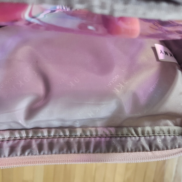 NEW  DKNY Portable Toiletry Cosmetic Travel Bag Makeup Organizer Storage Pouch - Picture 11 of 11